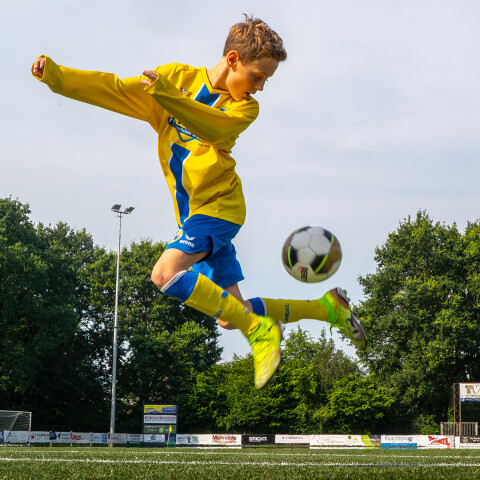 Jeugd trucje crop